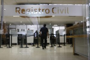 acude al registro civil